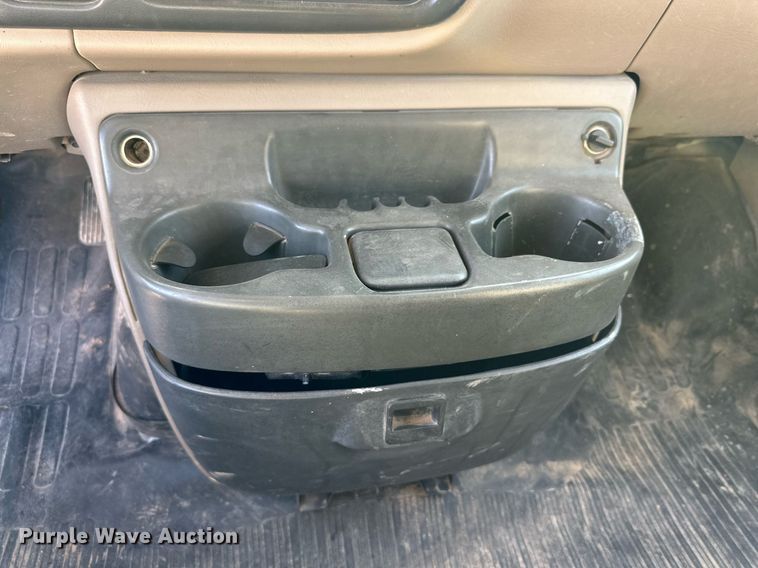 image for item DQ1470 1998 Chevrolet Express 3500  van