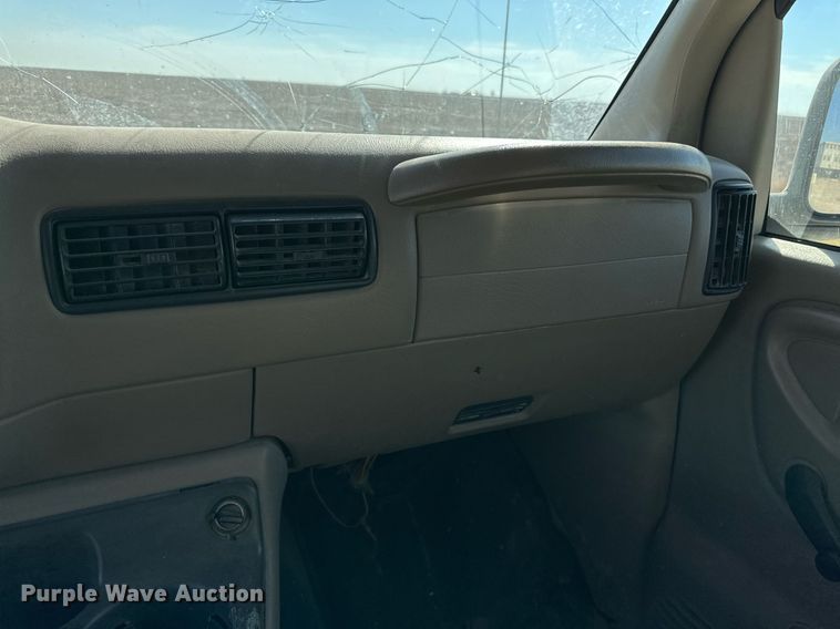 image for item DQ1470 1998 Chevrolet Express 3500  van