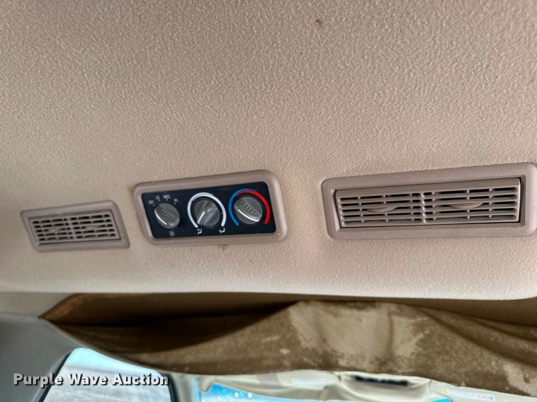 image for item DQ1470 1998 Chevrolet Express 3500  van