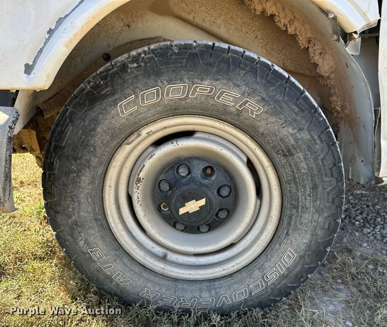 image for item DQ1470 1998 Chevrolet Express 3500  van