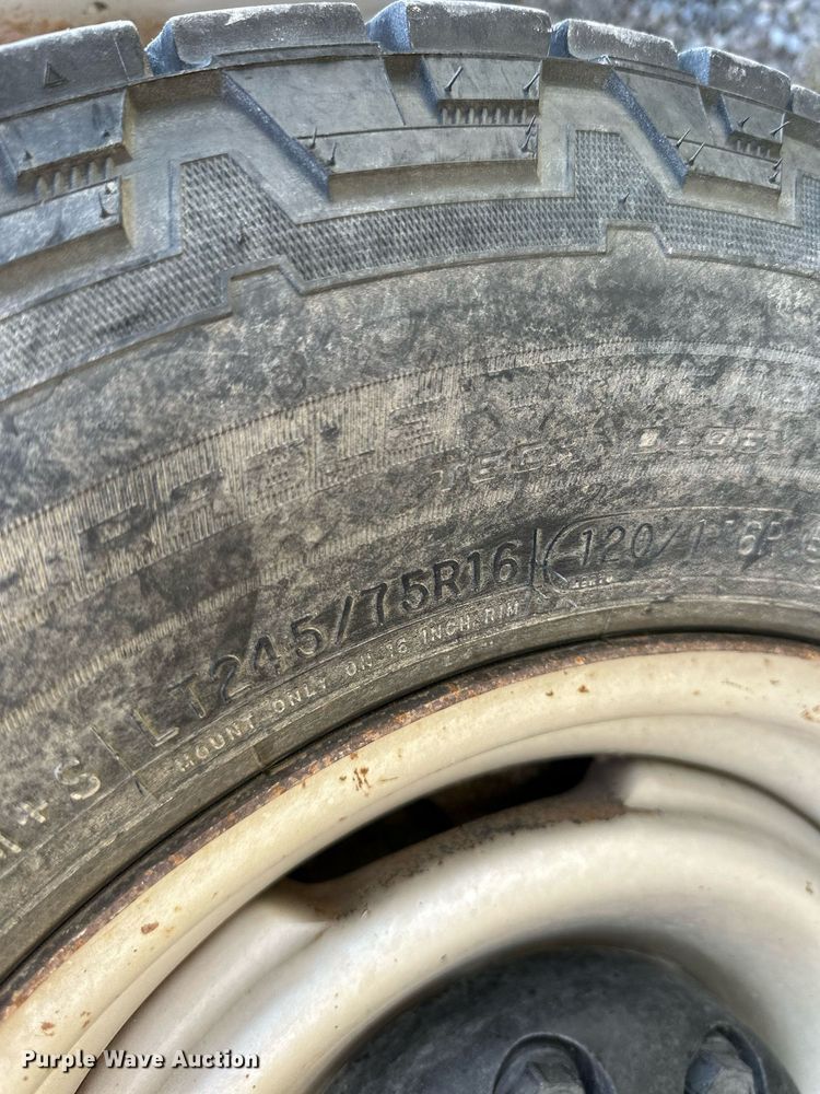 image for item DQ1470 1998 Chevrolet Express 3500  van