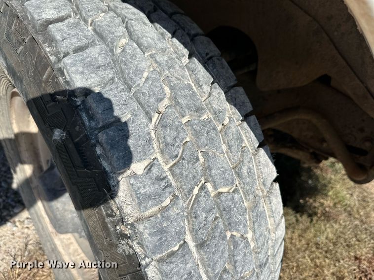 image for item DQ1470 1998 Chevrolet Express 3500  van