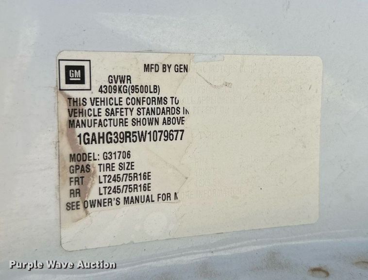 image for item DQ1470 1998 Chevrolet Express 3500  van