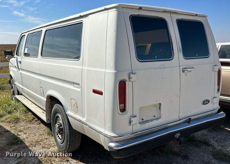 image for item DQ1471 1988 Ford Econoline  van