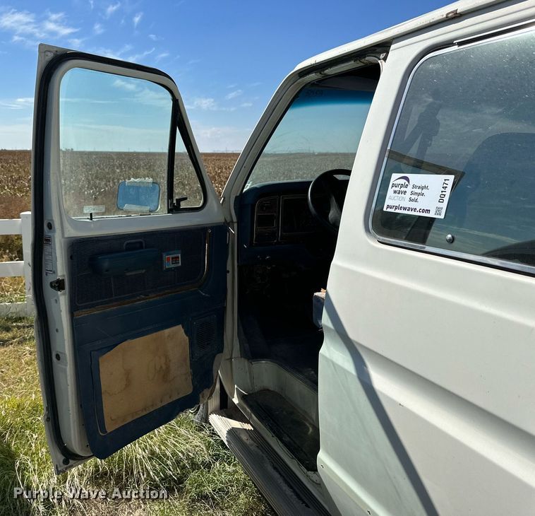 image for item DQ1471 1988 Ford Econoline  van