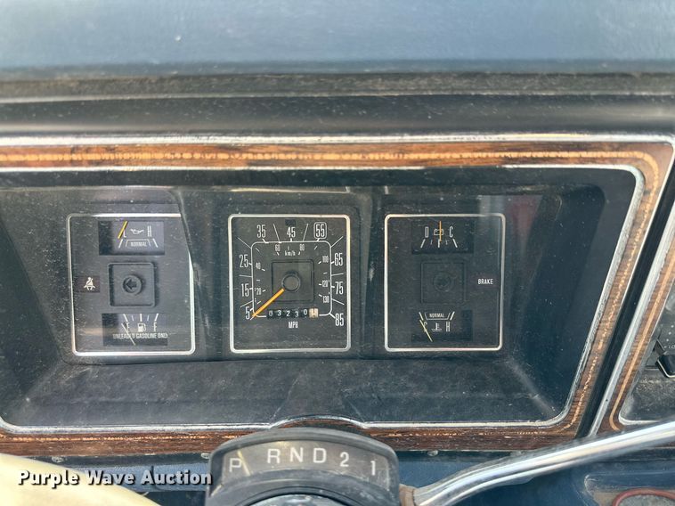 image for item DQ1471 1988 Ford Econoline  van