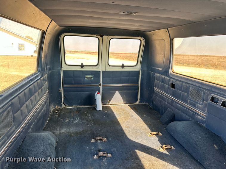 image for item DQ1471 1988 Ford Econoline  van