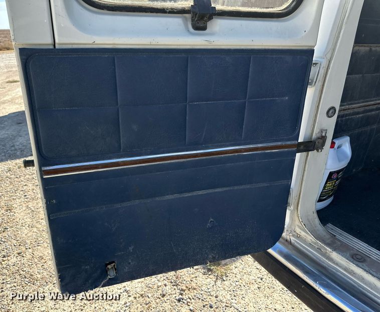 image for item DQ1471 1988 Ford Econoline  van