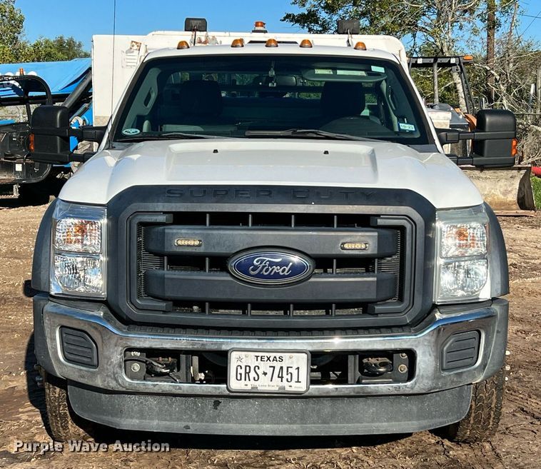 image for item DQ2233 2015 Ford F450 Super Duty  utility / service truck
