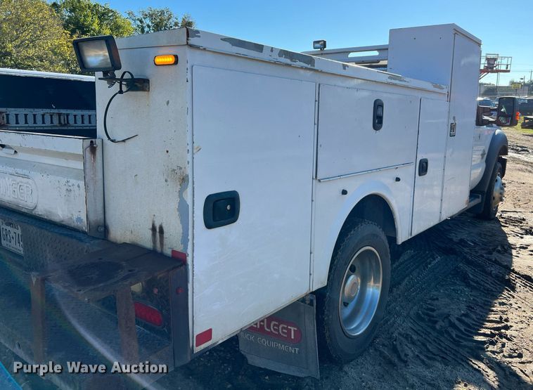 image for item DQ2233 2015 Ford F450 Super Duty  utility / service truck