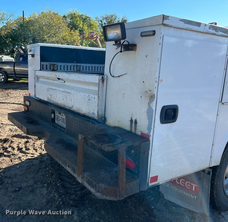 image for item DQ2233 2015 Ford F450 Super Duty  utility / service truck