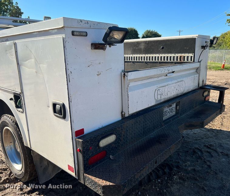 image for item DQ2233 2015 Ford F450 Super Duty  utility / service truck