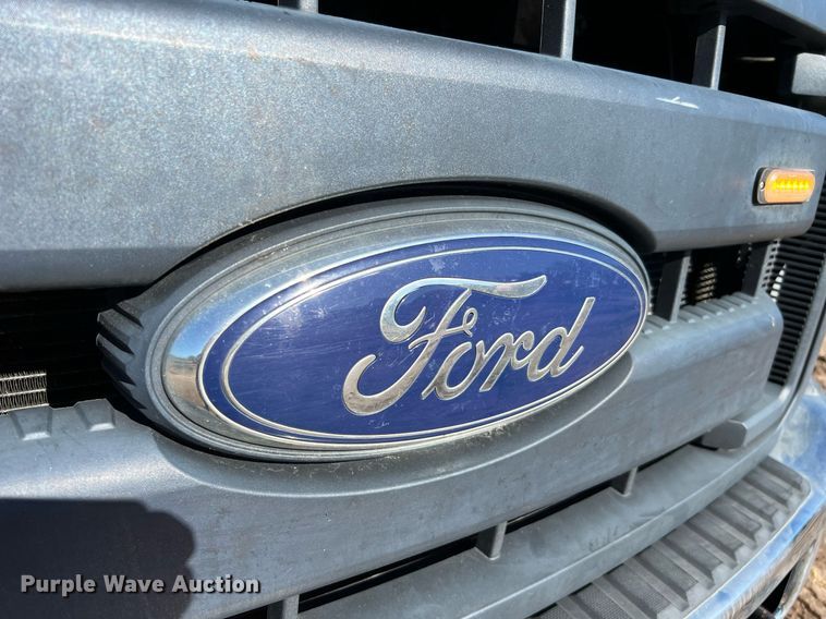 image for item DQ2233 2015 Ford F450 Super Duty  utility / service truck