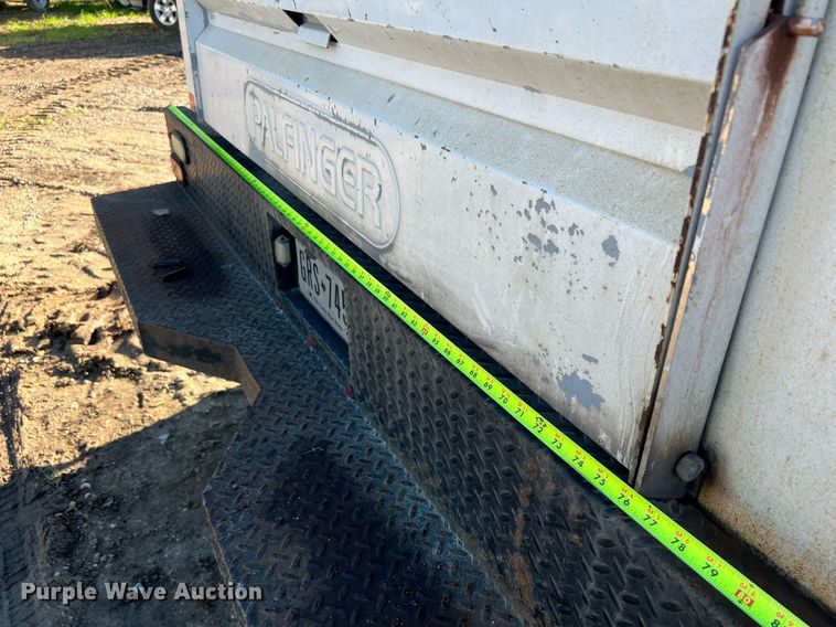 image for item DQ2233 2015 Ford F450 Super Duty  utility / service truck