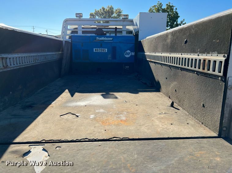 image for item DQ2233 2015 Ford F450 Super Duty  utility / service truck