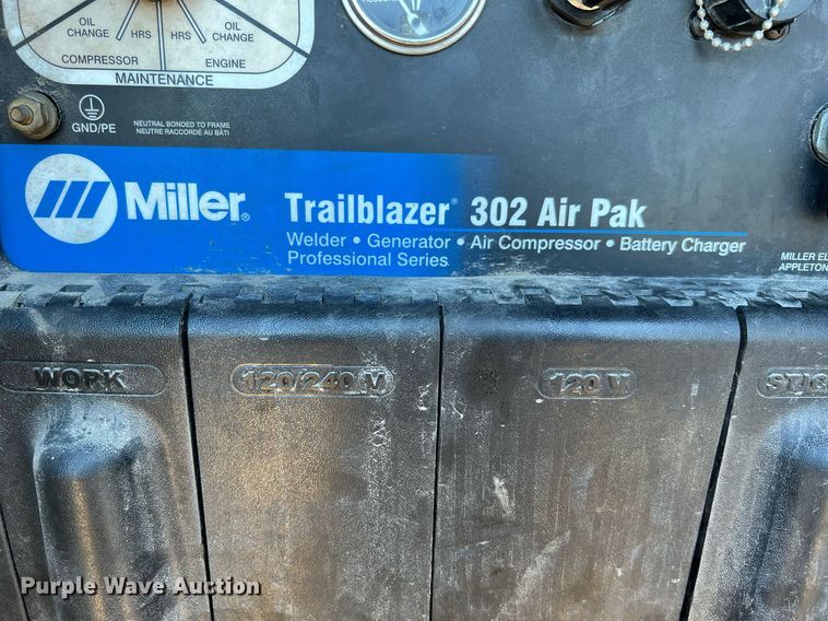 image for item DQ2233 2015 Ford F450 Super Duty  utility / service truck