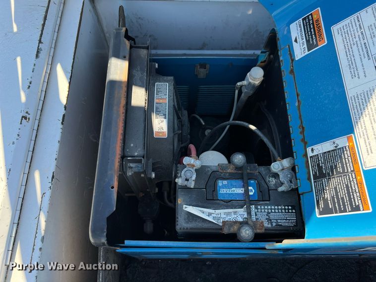 image for item DQ2233 2015 Ford F450 Super Duty  utility / service truck