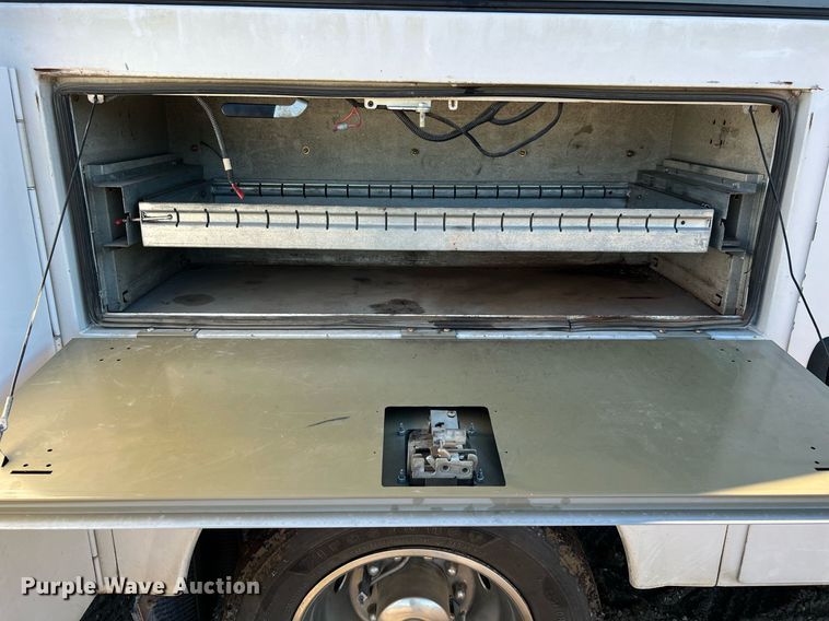 image for item DQ2233 2015 Ford F450 Super Duty  utility / service truck