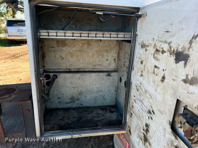 image for item DQ2233 2015 Ford F450 Super Duty  utility / service truck