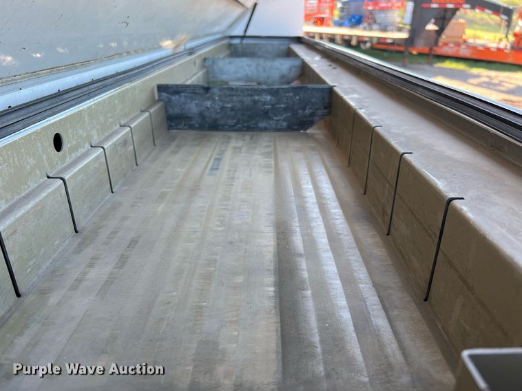 image for item DQ2233 2015 Ford F450 Super Duty  utility / service truck