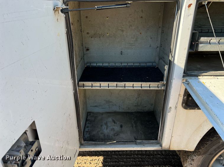 image for item DQ2233 2015 Ford F450 Super Duty  utility / service truck