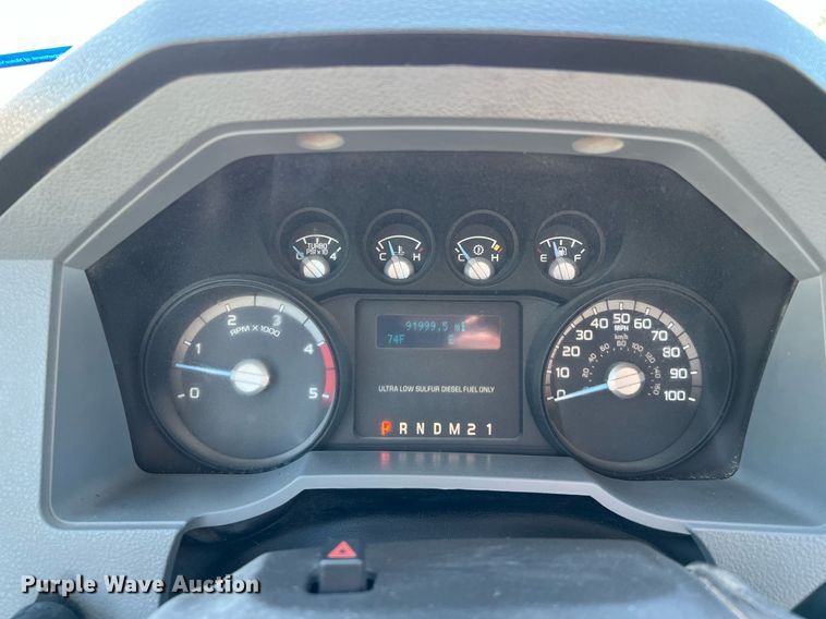 image for item DQ2233 2015 Ford F450 Super Duty  utility / service truck