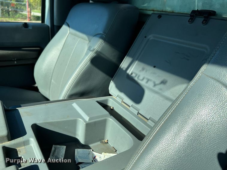 image for item DQ2233 2015 Ford F450 Super Duty  utility / service truck