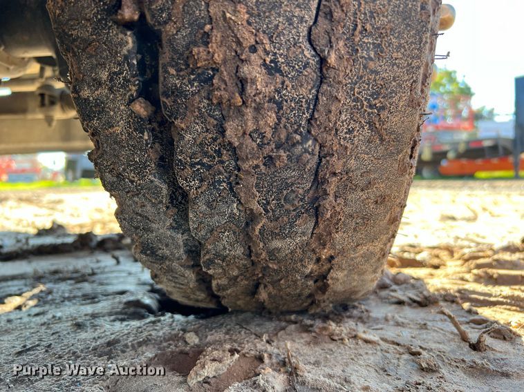 image for item DQ2233 2015 Ford F450 Super Duty  utility / service truck