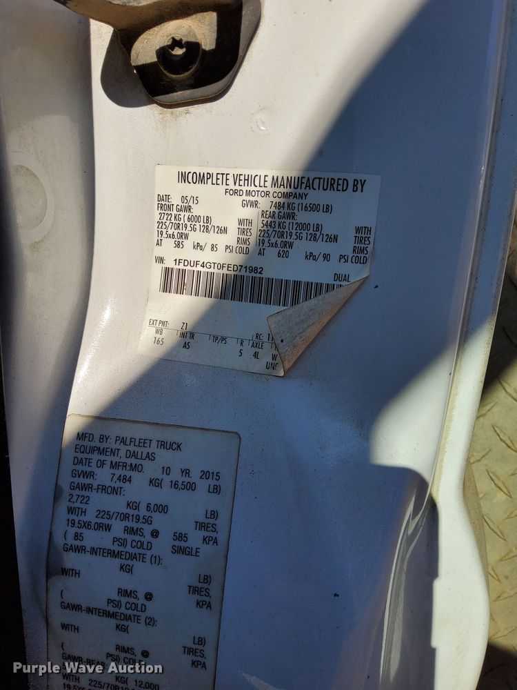 image for item DQ2233 2015 Ford F450 Super Duty  utility / service truck