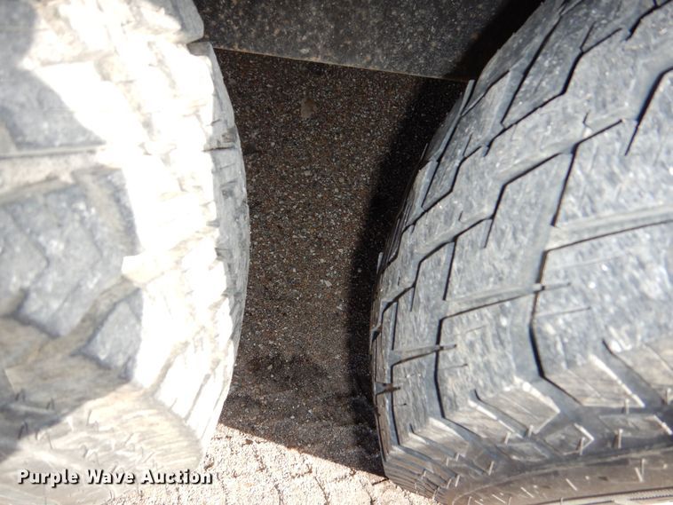 image for item DR5813 2011 Doolittle  enclosed cargo trailer