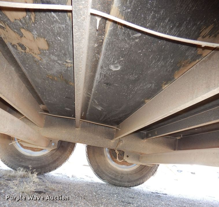 image for item DR5813 2011 Doolittle  enclosed cargo trailer