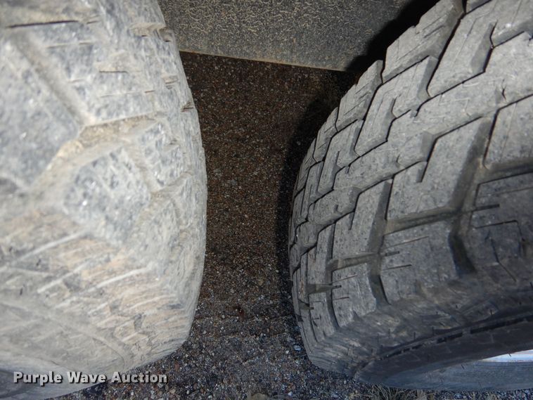 image for item DR5813 2011 Doolittle  enclosed cargo trailer