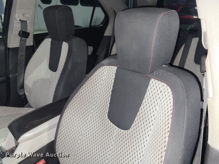 image for item DR5870 2011 Chevy Equinox  SUV