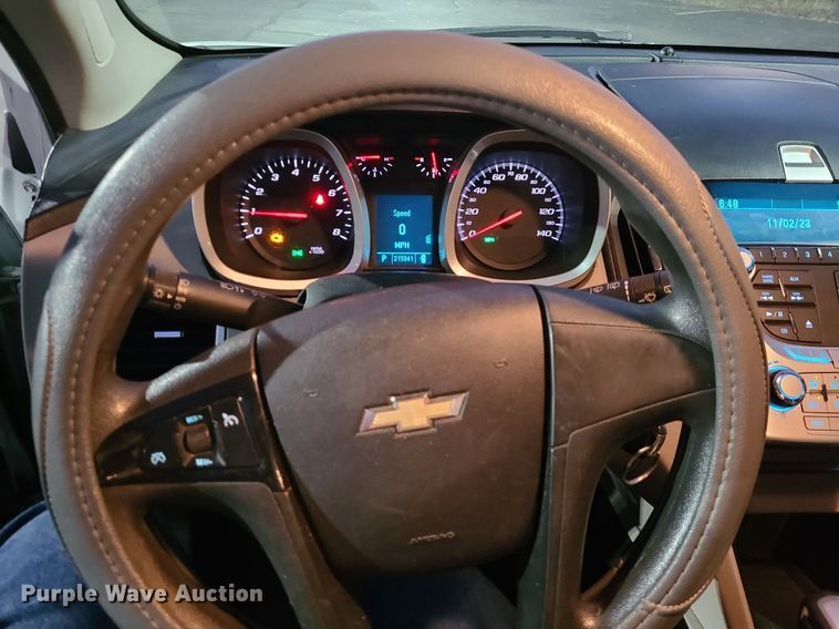 image for item DR5870 2011 Chevy Equinox  SUV