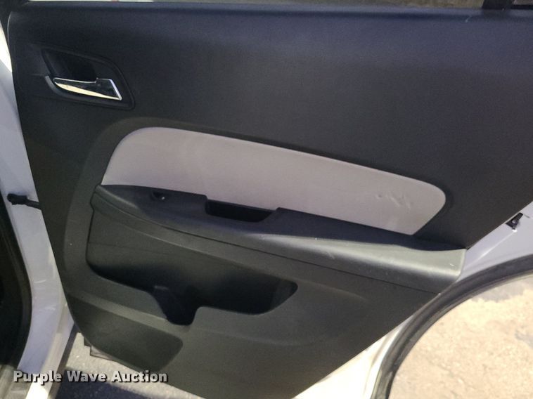 image for item DR5870 2011 Chevy Equinox  SUV