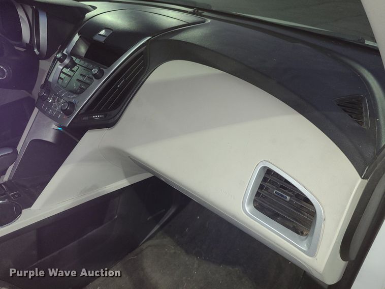 image for item DR5870 2011 Chevy Equinox  SUV