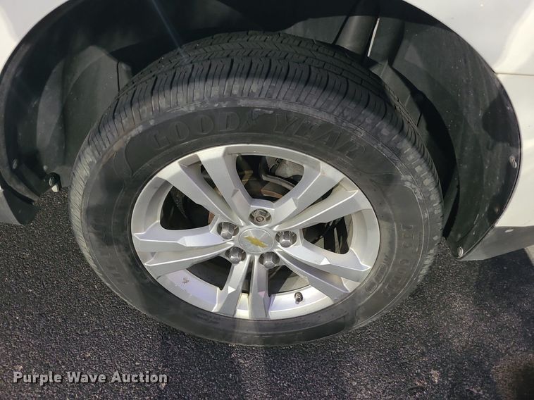 image for item DR5870 2011 Chevy Equinox  SUV