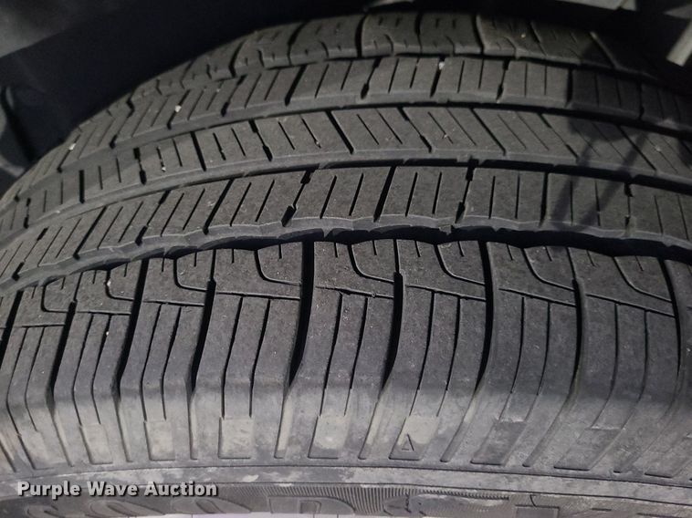 image for item DR5870 2011 Chevy Equinox  SUV