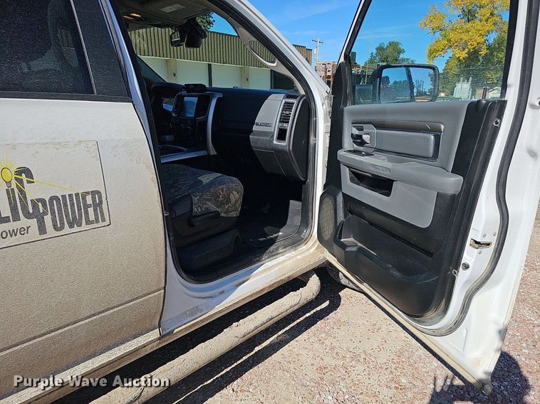 image for item DS5637 2018 Dodge Ram 1500  Crew Cab pickup truck