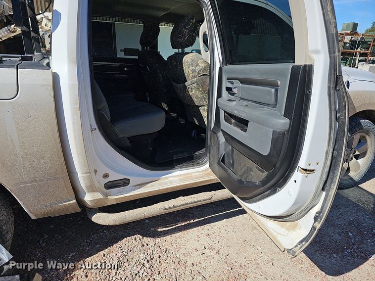 image for item DS5637 2018 Dodge Ram 1500  Crew Cab pickup truck