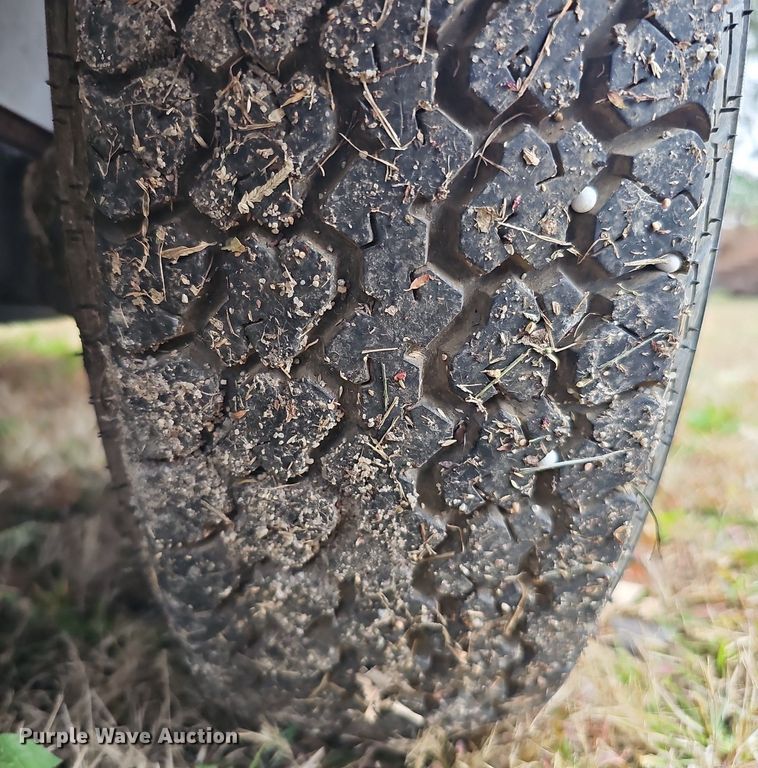 image for item DS5656 2015 Sharp  enclosed cargo trailer