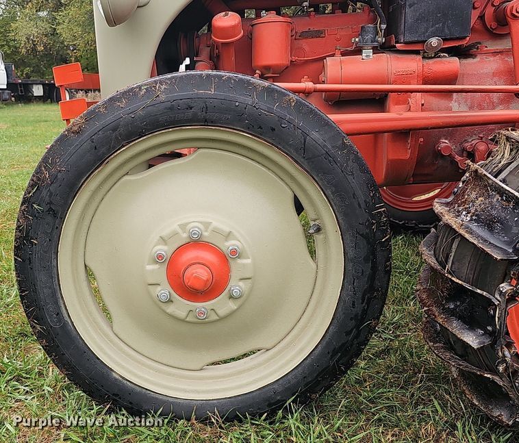 image for item DS5659 1947 Ford 8N  tractor