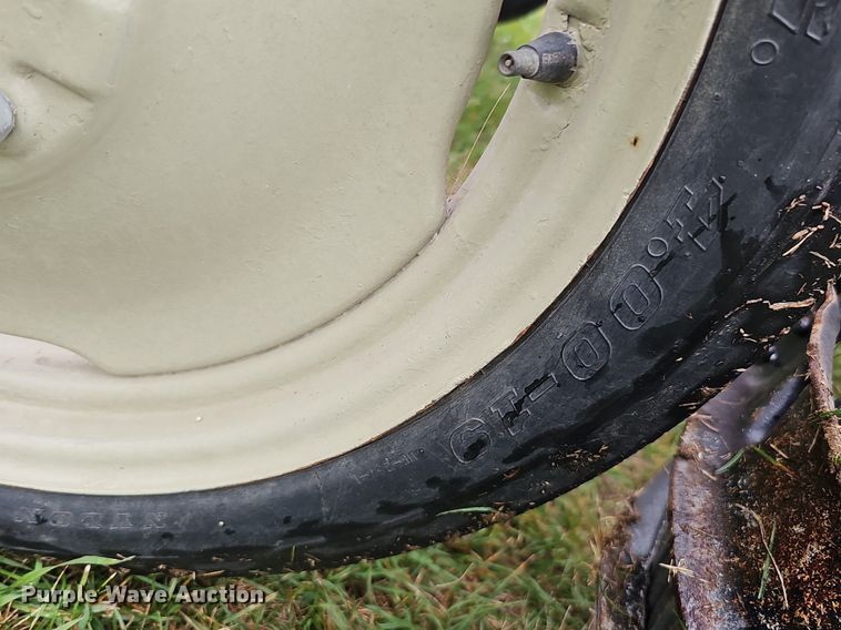 image for item DS5659 1947 Ford 8N  tractor