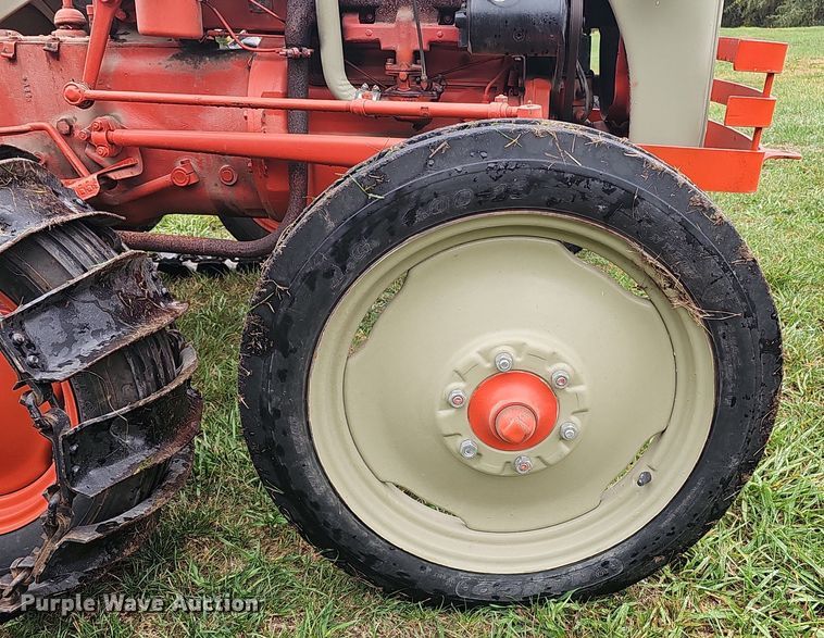image for item DS5659 1947 Ford 8N  tractor