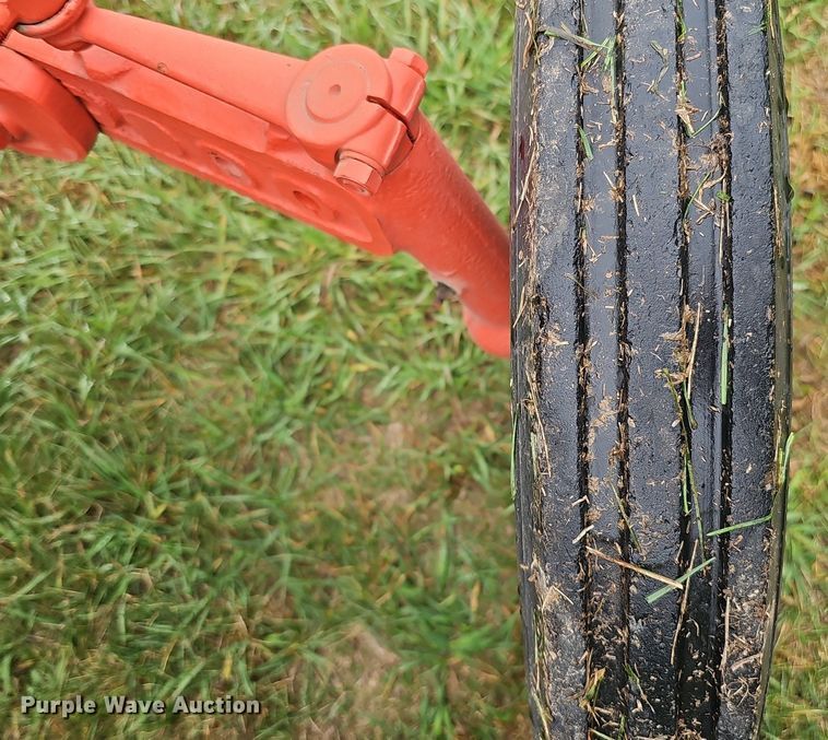 image for item DS5659 1947 Ford 8N  tractor