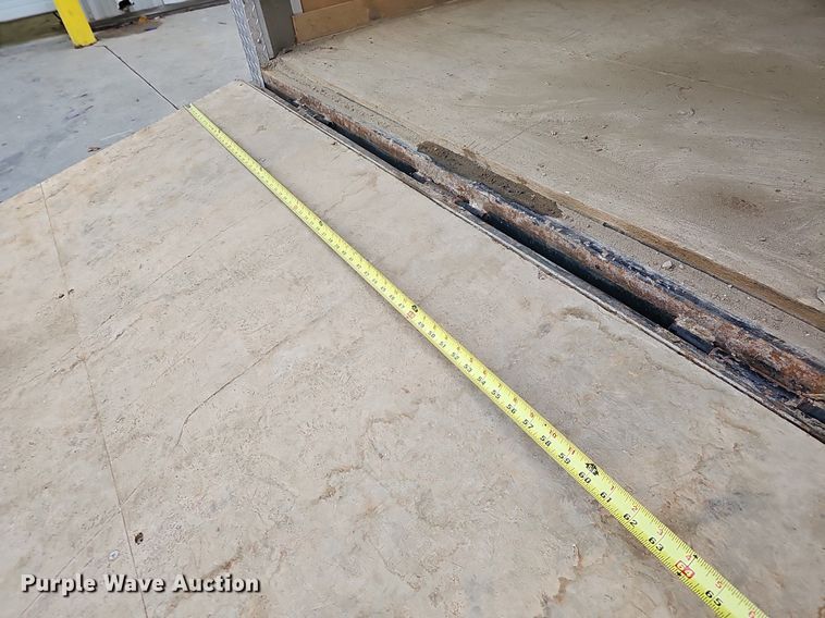 image for item DS5664 2015 RC Trailers  enclosed cargo trailer