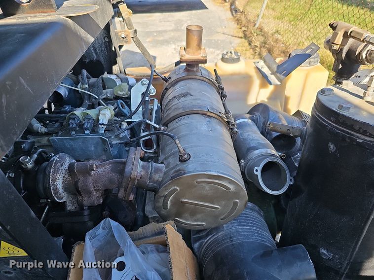 image for item DS5683 2018 Sullair 185D DPQ KU4F  air compressor