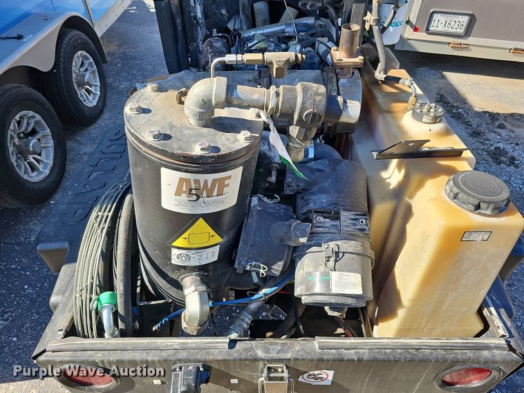 image for item DS5683 2018 Sullair 185D DPQ KU4F  air compressor