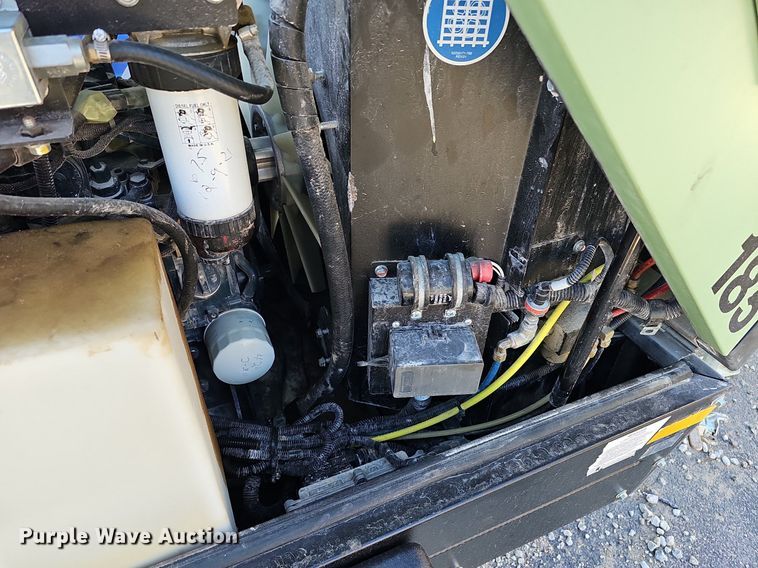 image for item DS5683 2018 Sullair 185D DPQ KU4F  air compressor