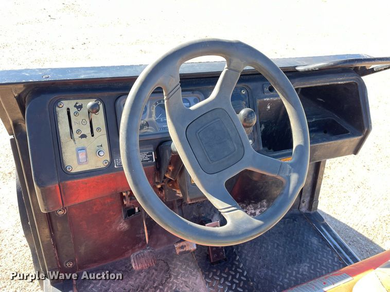 image for item GG9773 2006 Cushman Turf-Truckster  utility vehicle